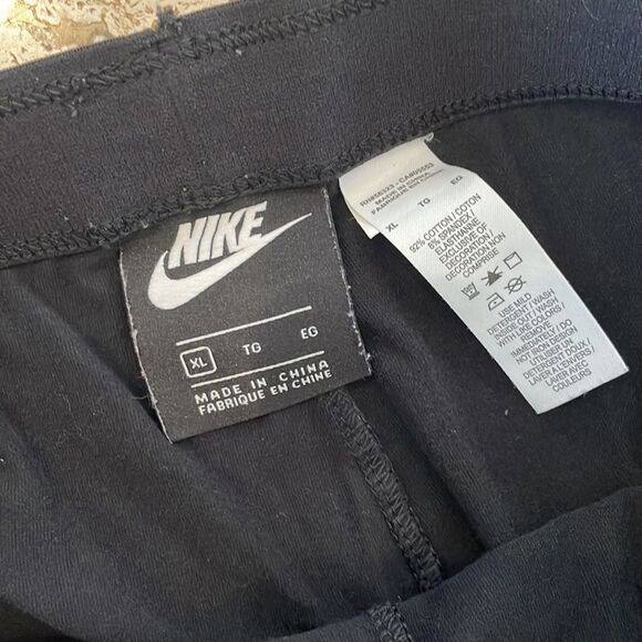 Nike legging size XL - Picture 2 of 2